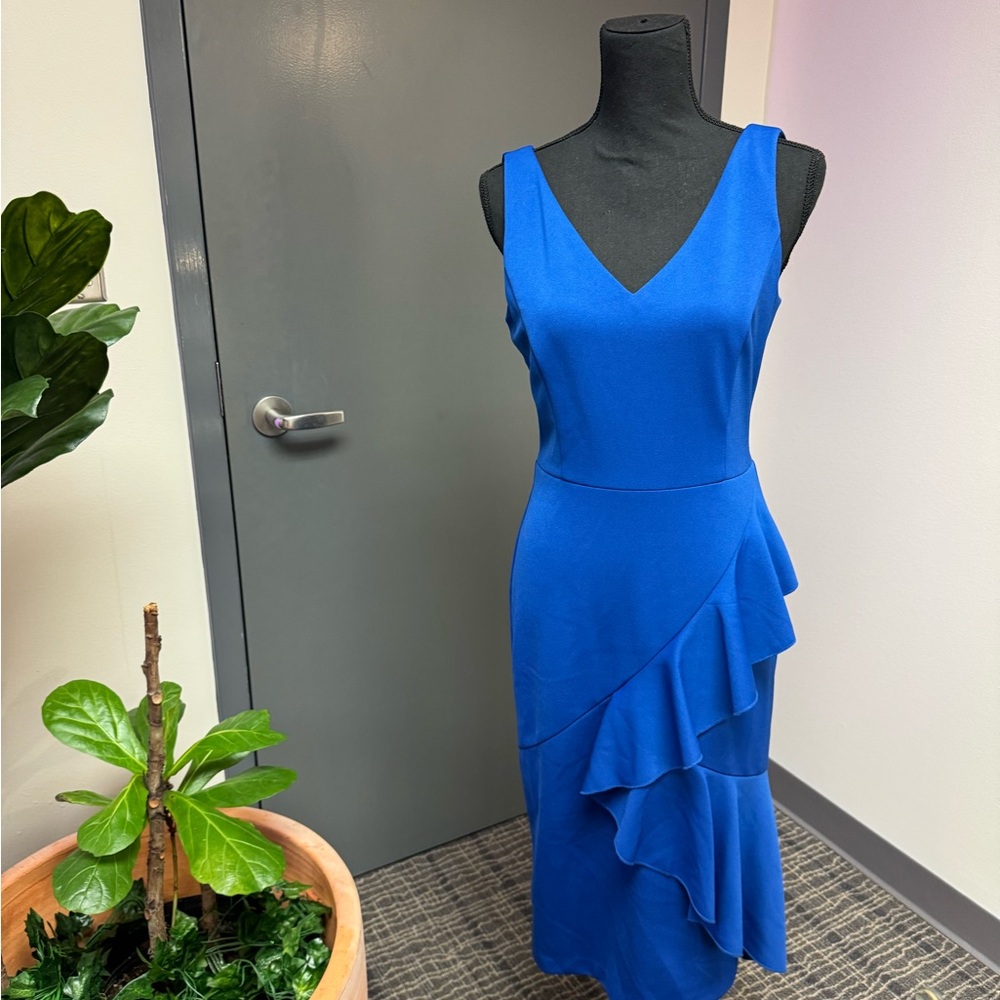 Elegant Blue Sleeveless Dress